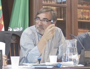 Ramos apoia Matos e será candidato à presidencia da Assembleia Municipal de Azambuja. O empresário não confirma, e o ex-presidente desmente, mas o Fundamental garante. E o tempo dar-nos-á razão.