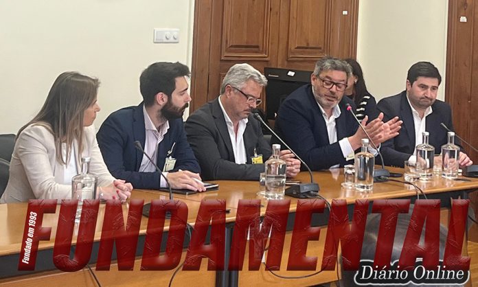 parlamento autarcas região reunião 2026